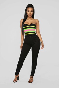 01-03-19_STUDIO_2_MS_15-24-00_8651_MultiColor-CC0709_AG.jpg