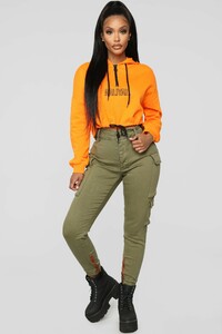 01-03-19_STUDIO_2_MS_15-50-29_7ALH70010_Orange0422_JD.jpg