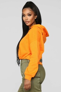01-03-19_STUDIO_2_MS_15-50-57_7ALH70010_Orange0429_JD.jpg