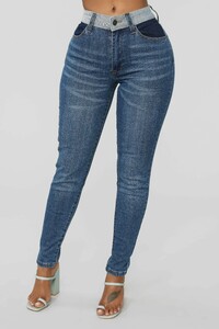 01-04-19_Studio_2_OD_09-53-31_RH1087A_DarkDenim0458_JF.jpg