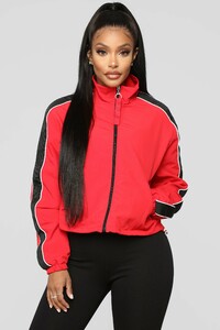01-04-19_Studio_2_OD_11-56-16_ACJR000093_Red0576_AG.jpg