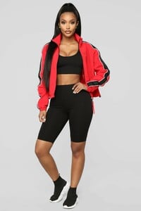 01-04-19_Studio_2_OD_11-56-33_ACJR000093_Red0577_AG.jpg