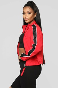 01-04-19_Studio_2_OD_11-56-49_ACJR000093_Red0582_AG.jpg