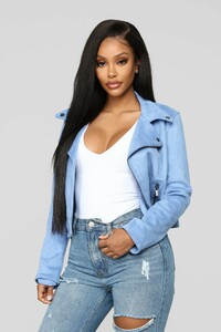 01-07-19_Studio_2_MS_15-34-05_HJ8532S_Blue__3_AG.jpg