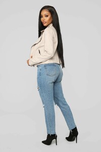 01-07-19_Studio_2_MS_15-35-51_HJ8532S_Taupe__4_AG.jpg