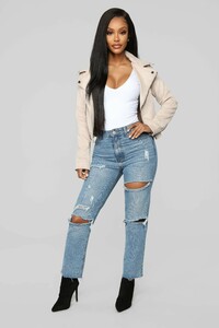 01-07-19_Studio_2_MS_15-35-51_HJ8532S_Taupe__AG.jpg