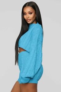 01-10-19_Studio_2_OD_10-35-40_IST1235_Turquoise_CC_8_AG_NT.jpg