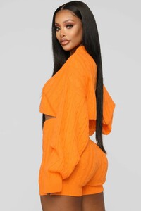 01-10-19_Studio_2_OD_10-41-42_IST1235_Orange_CC_7_AG_NT.jpg