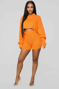 01-10-19_Studio_2_OD_10-41-42_IST1235_Orange_CC_AG_NT.jpg