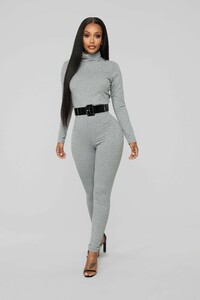 01-10-19_Studio_2_OD_13-17-37_ST1635_HeatherGrey0451_DM.jpg