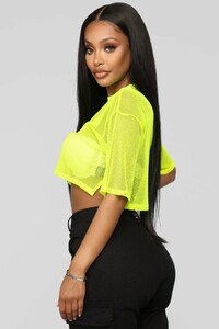 01-10-19_Studio_2_OD_14-11-59_N32187_NeonYellow_CC_6_AG_NT.jpg