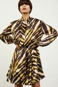 02-House-of-Holland-London-Pre-Fall-2019-credit-ben-parks-683x1024.jpg