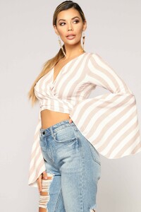 05-08-18_STUDIO_2SHT2066_Offwhite0303.JPG