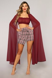 05-11-18_Studio_1_HDT21369_Burgundy_CC__1.JPG
