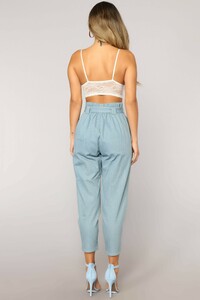 05-30-18_Studio_1_RT67063_Ivory_5.JPG