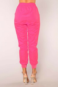 05-30-18_Studio_2_HDC9841_Pink_CC_0018_3_1f0b7c77-0b7b-43a3-8905-ecf137697fdf.JPG