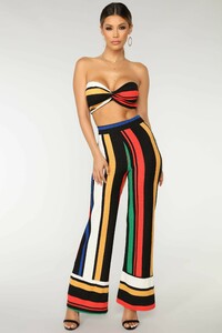 06-05-18_STUDIO1_17Q709SET_MULTICOLOR_2.JPG