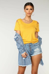 06-05-18_STUDIO1_70501_MUSTARD_4.JPG