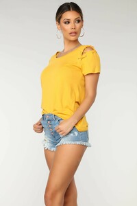 06-05-18_STUDIO1_70501_MUSTARD_6.JPG
