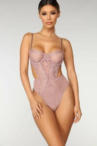 06-05-18_STUDIO1_JC23545_MAUVE_1.jpg
