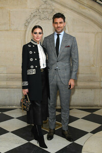 Olivia+Palermo+Christian+Dior+Photocall+Paris+Dh_vtJ-jRDkx.jpg