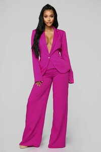 11-12-18_Studio_1_15-37-14_EJ5003312_Orchid__CC_2_NT.jpg