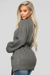 11-19-18_Studio_2_12-54-58_821122_HeatherGrey0532_JD.jpg