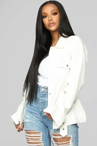 11-28-18_Studio_2_10-11-47_08081_White0649_AJ.jpg