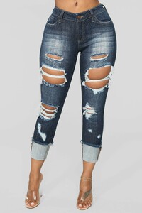 11-30-18_Studio_2_11-32-04_B1253_DarkDenim_0700_JD.jpg