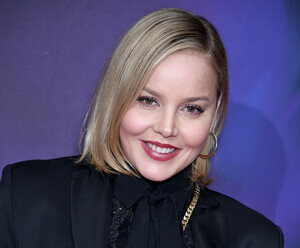 Abbie+Cornish+Screening+Perfect+Arrivals+b13VQlwGUamx.jpg