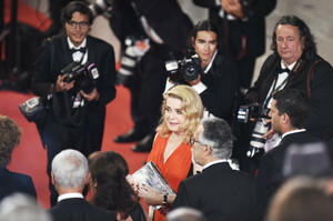 Catherine+Deneuve+70th+Anniversary+Red+Carpet+uY-1mY-aqHxx.jpg