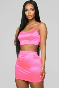 12-17-18_Studio_2_OD_11-49-08_TI2807SET_NeonPink_CC_3_AG.jpg