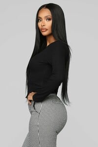 12-17-18_Studio_2_OD_13-03-16_RT34093L_Black0428_AJ.jpg