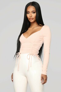 12-17-18_Studio_2_OD_14-30-00_GT2714_Pink0479_AJ_AG.jpg