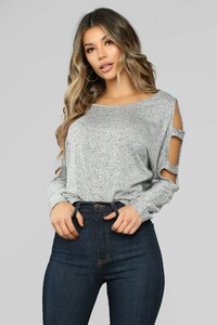 12-18-18_Studio_3_DV_10-20-57_HT30687L_HeatherGrey_0536_AJ.jpg