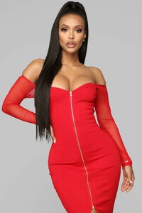 12-19-18_Studio_2_DV_15-45-25_4654D_Red0847_AG.jpg