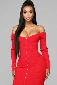12-19-18_Studio_2_DV_16-02-16_21748_Red__3_AG.jpg
