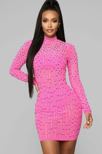 12-20-18_Studio_2_OD_14-53-45_BCCD41119_HotPink0642_NT.jpg