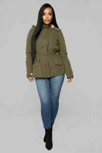 12-21-18_Studio_2_OD_11-51-04_IJ2540_Olive__6_AJ.jpg