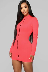 12-21-18_Studio_2_OD_15-29-56_D0806_NeonPink_CC_2_AJ.jpg
