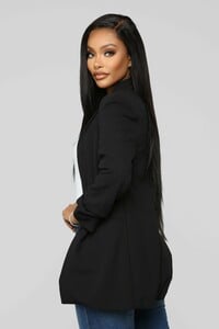 12-24-18_Studio_1_AB_09-52-20_JK18888Z_Black_S_0219_AJ.jpg