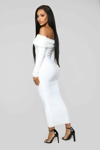 12-24-18_Studio_1_AB_10-22-00_P2294_Ivory_S_0332_AJ.jpg