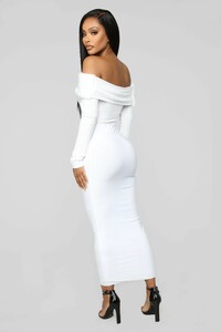 12-24-18_Studio_1_AB_10-22-30_P2294_Ivory_S_0335_AJ.jpg