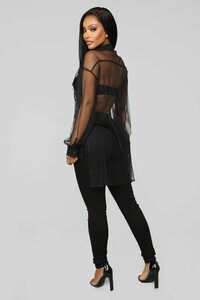 12-24-18_Studio_1_AB_11-09-44_10234N_Black_S_0108_AJ.jpg
