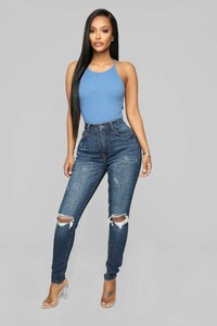 12-24-18_Studio_2_AB_11-33-25_69319_Blue_0453_AJ_fdc0ebb1-51ca-404a-8e91-78c9ddea5c7c.jpg