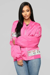 12-24-18_Studio_2_AB_15-51-05_KJ9010_Fuchsia0482_AJ.jpg