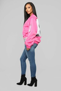 12-24-18_Studio_2_AB_15-51-18_KJ9010_Fuchsia0487_AJ.jpg