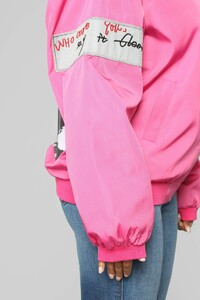 12-24-18_Studio_2_AB_15-52-41_KJ9010_Fuchsia0496_AJ.jpg