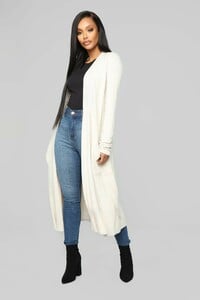 12-24-18_Studio_2_AB_15-55-25_J3709XL_Oatmeal0423_AJ.jpg