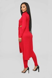12-27-18_Studio_2_AB_13-18-47_D10494_Red_0447_AJ.jpg